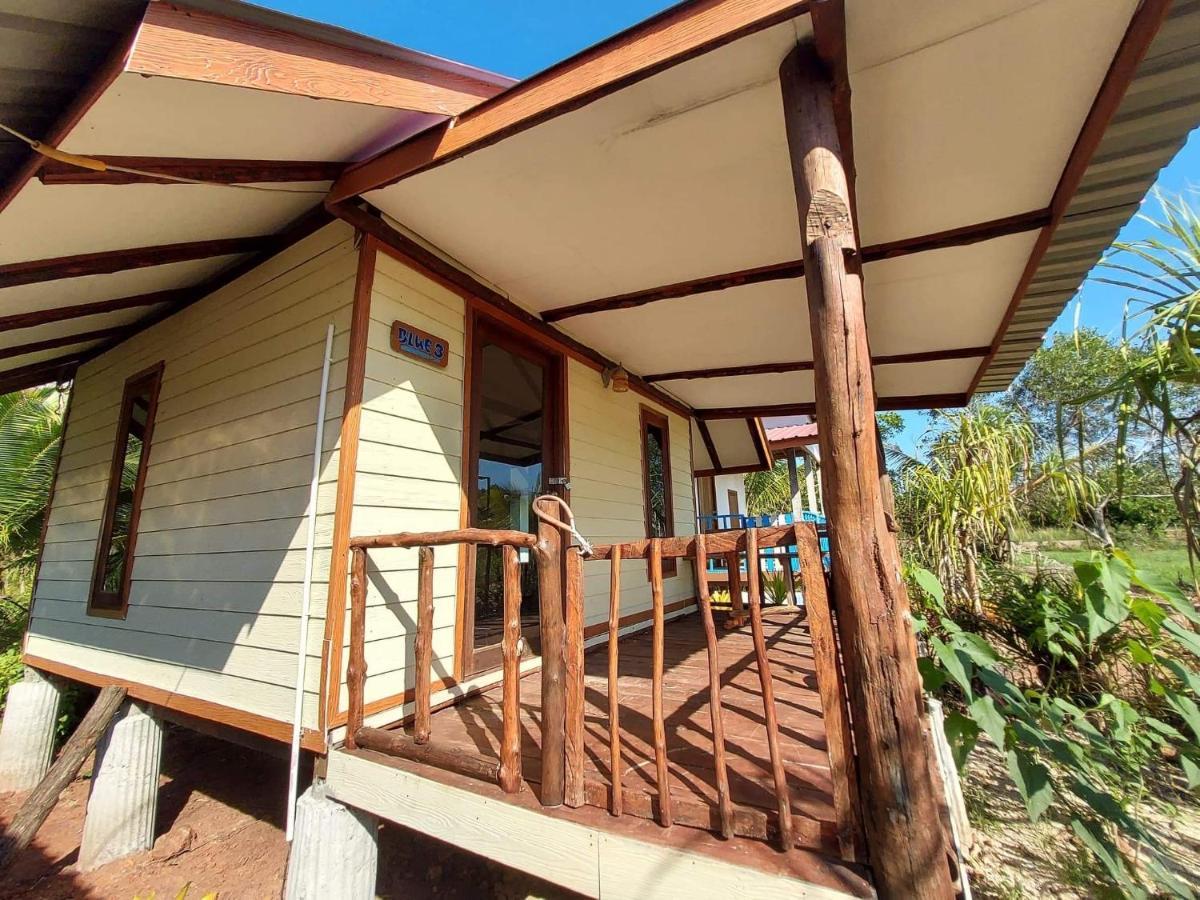 Blue Sky Bungalow Koh Jum Exterior foto