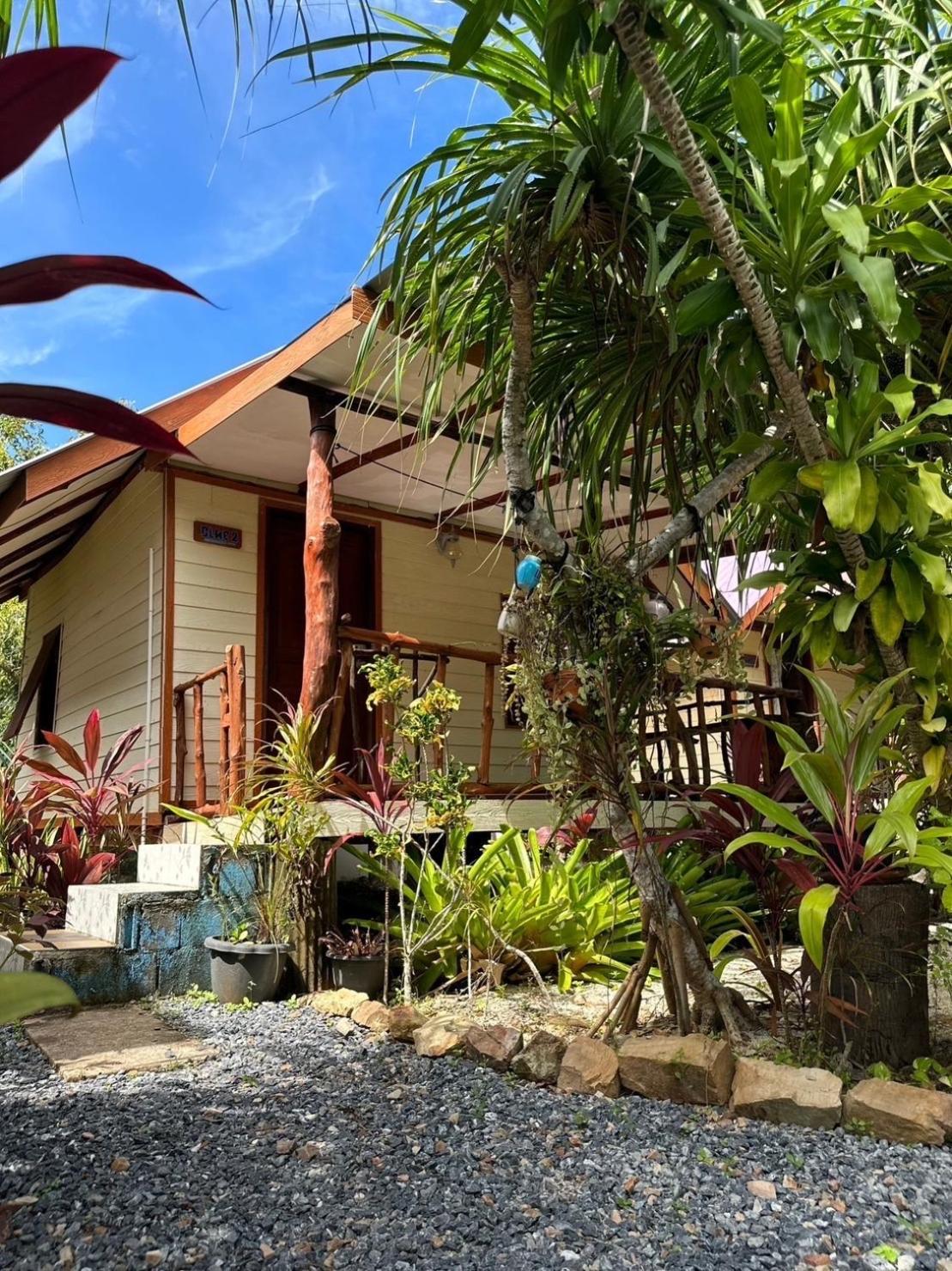 Blue Sky Bungalow Koh Jum Exterior foto